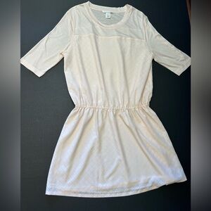 Victoria’s Secret pink peach laser cut 3/4 sleeve blouson lined dress. Sz-M. T16